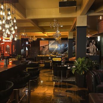 Sanctuary - Interior - Cocktail Bars Near Me - Chicago, Illinois