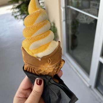 WAFU - Pumpkin spice vanilla swirl. - Desserts Near Me - Orlando, Florida