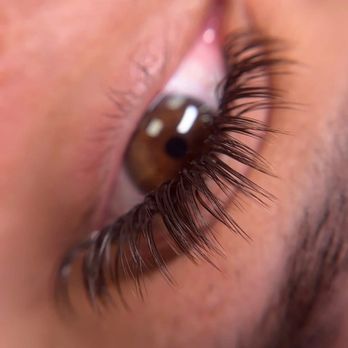 Alyssa's Eyelash - Nail Salons Near Me - Montclair, California