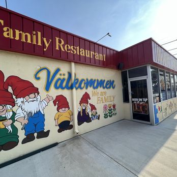 Happy Swede Restaurant - Outside - Burgers Near Me - Lindsborg, Kansas Happy Swede Restaurant - Outside - Burgers Near Me - Lindsborg, Kansas