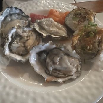 La Hiki - Oysters and salmon and ahi sashimi. - Breakfast & Brunch Near Me - Kapolei, Hawaii La Hiki - Oysters and salmon and ahi sashimi. - Breakfast & Brunch Near Me - Kapolei, Hawaii