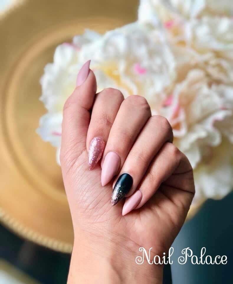 THE NAIL PALACE Updated July 2024 1633 Hillside Ave, Victoria, British Columbia Nail