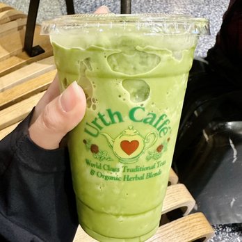 Urth Caffe & Bar - Blended Matcha Green Tea Latte - Cafes Near Me - Los Angeles, California Urth Caffe & Bar - Blended Matcha Green Tea Latte - Cafes Near Me - Los Angeles, California