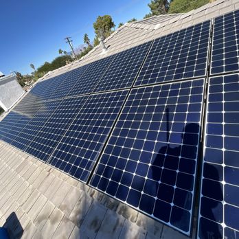 Absolute Window Cleaning & Power Washing - Solar cleaning - Window Washing Near Me Absolute Window Cleaning & Power Washing - Solar cleaning - Window Washing Near Me