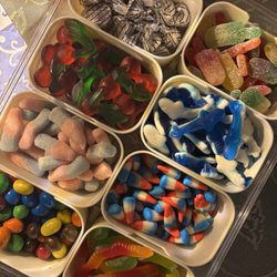 Bulk Barn - Summer snack box for the road