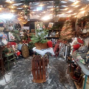 Highland Yard Vintage - Antiques Near Me - Chandler, Arizona Highland Yard Vintage - Antiques Near Me - Chandler, Arizona