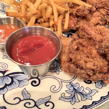 Service Bar - Mamas Country Fried Chicken - Cocktail Bars Near Me - Washington, DC, District of Columbia