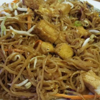 Yummy Thai Restaurant - Pad Thai with tofu - Thai Near Me - Fort Wayne, Indiana Yummy Thai Restaurant - Pad Thai with tofu - Thai Near Me - Fort Wayne, Indiana