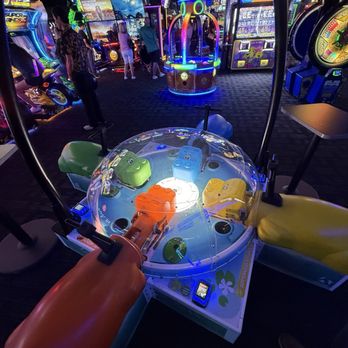 Dave & Buster's Glendale - Sports Bars Near Me - Glendale, Arizona