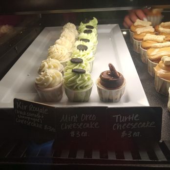 Classy Girl Cupcakes - Bakeries Near Me - Milwaukee, Wisconsin