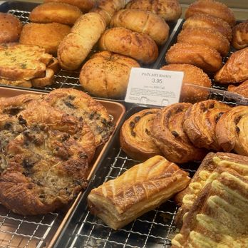 Tous les Jours - Bakeries Near Me - Orem, Utah