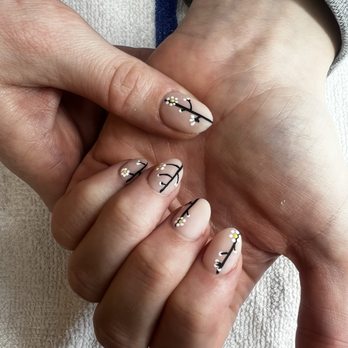 Royal Nails - Nail Salons Near Me - Seattle, Washington