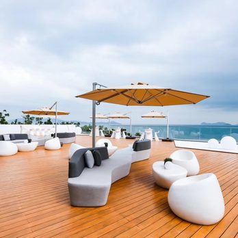 Burgeoning - Huizhou Showroom Roof Deck - Architects Near Me - Laguna Niguel, California