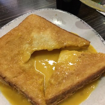 周記點心 - Signature egg yolk toast - Dim Sum Near Me - Hong Kong, HK 周記點心 - Signature egg yolk toast - Dim Sum Near Me - Hong Kong, HK