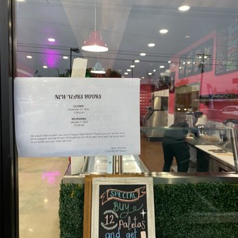 Colmelati - Gave us the "we're not open look". The time was 4:26pm and the sign said they closed at 5:00pm. - Ice Cream & Frozen Yogurt Near Me - North Hollywood, California Colmelati - Gave us the "we're not open look". The time was 4:26pm and the sign said they closed at 5:00pm. - Ice Cream & Frozen Yogurt Near Me - North Hollywood, California