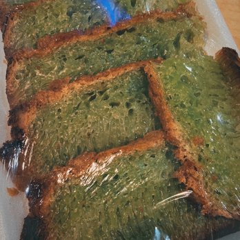 Viet Noodles Xpress - Honeycomb Cake (Pandan flavor) - Vietnamese Near Me - Modesto, California Viet Noodles Xpress - Honeycomb Cake (Pandan flavor) - Vietnamese Near Me - Modesto, California