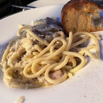 FERRO - Cacio e Pepe - Pizza Near Me - Idyllwild, California FERRO - Cacio e Pepe - Pizza Near Me - Idyllwild, California