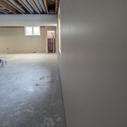 Rentz Remodeling and Contracting - Laser straight walls