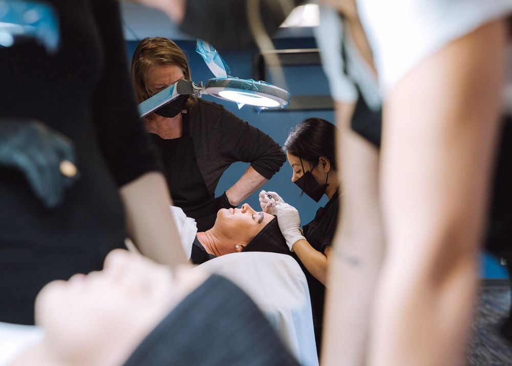MICROBLADING UNIVERSITY Updated April 2025 Seattle, Washington