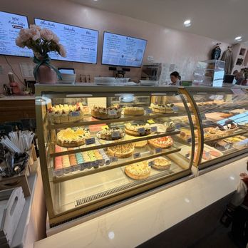 Lydia’s - Menu and cake display - Bakeries Near Me - Saint Charles, Missouri