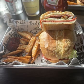 Harry E Hopskins Brewey & Kitchen - Italian hoagie - Brewpubs Near Me - Canonsburg, Pennsylvania Harry E Hopskins Brewey & Kitchen - Italian hoagie - Brewpubs Near Me - Canonsburg, Pennsylvania