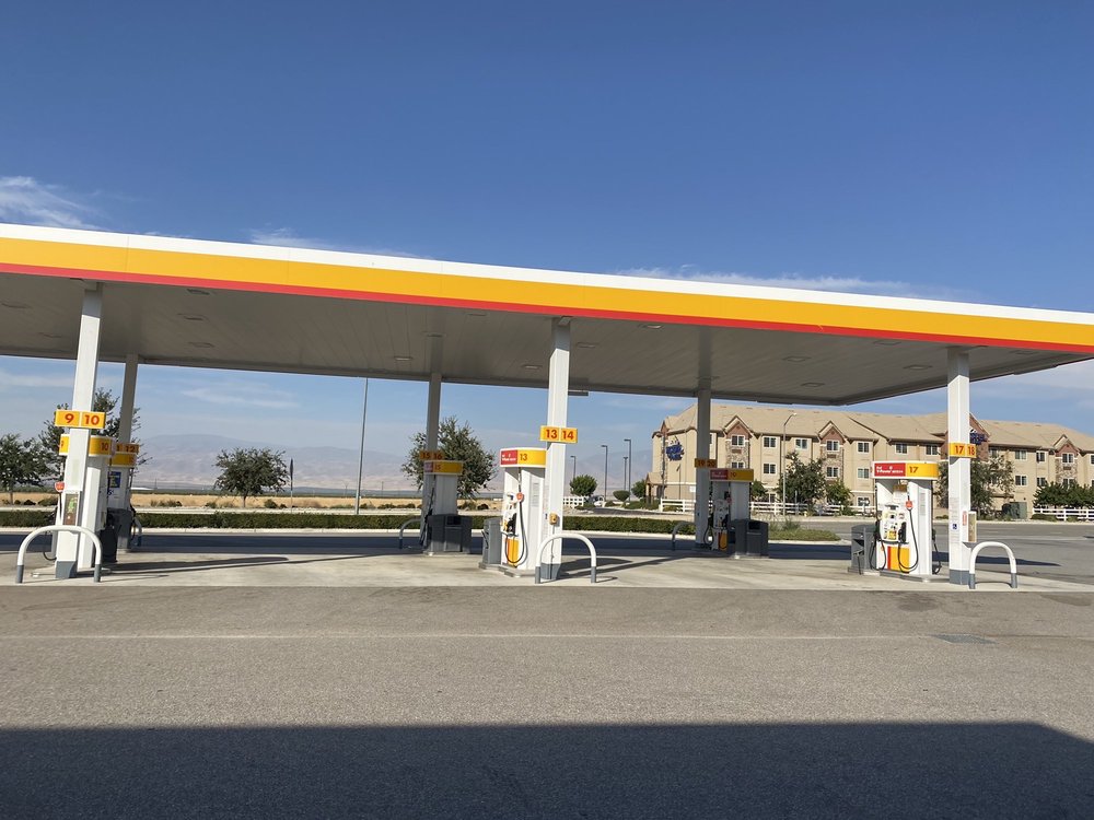 MINIT MART Updated October 2024 5615 Laval Rd, Arvin, California