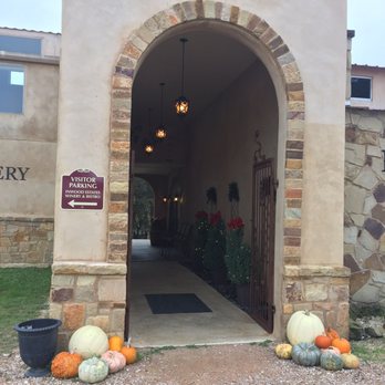 Inwood Estates Vineyards - Wineries Near Me - Fredericksburg, Texas