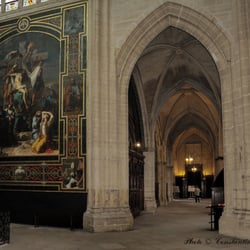 Église Saint-Germain l'Auxerrois - Une vue du transept côté Sud. Vous ne pouviez pas voir cette peinture comme ça à l'oeil nu, mais ça y est : maintenant elle est restaurée !