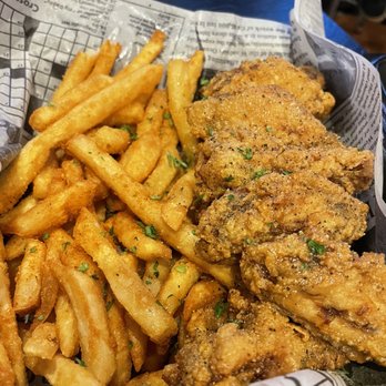 Spice Kings Kitchen - Wet lemon pepper wings - Seafood Near Me - Lancaster, Pennsylvania