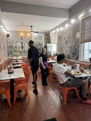 Biscuits & Buns by null