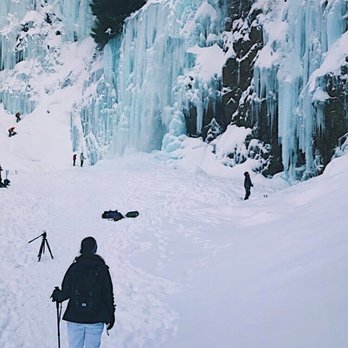 Franklin Falls Trailhead - Something from NatGeo right here. - Hiking Near Me - North Bend, Washington