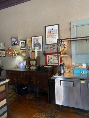 Dottie's Coffee Lounge by null