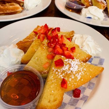 Arize Bistro - French Toast - Breakfast & Brunch Near Me - Long Beach, California