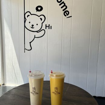 Mew Tea - Peach oolong milk tea and mango smoothie - Bubble Tea Near Me - San Francisco, California