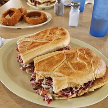 Gus's Subs & Pizza - You know - Pizza Near Me - La Mesa, California Gus's Subs & Pizza - You know - Pizza Near Me - La Mesa, California