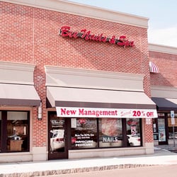 Bee Nail & Spa - Exterior