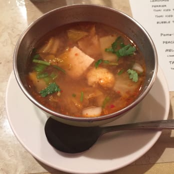 Pad Thai Restaurant - Tom Yum Soup - Thai Near Me - Mount Prospect, Illinois