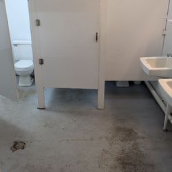 Apple Hill Campground - Bathrooms (women's)