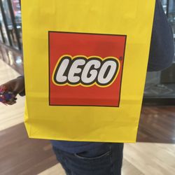 Lego Store - Free build and take toy for my nephew