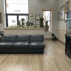 Jefferson Animal Hospitals & Regional Emergency Center - Lobby