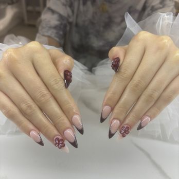 Daisy Blush Studio - Eyelash Service Near Me - Arden-Arcade, California