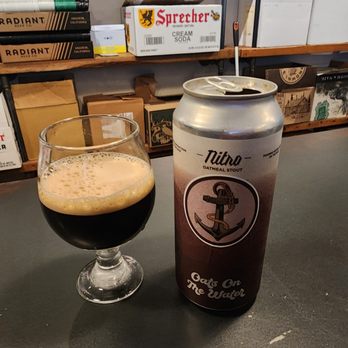 Stateside Crafts - a can and a glass of beer - Specialty Food Near Me - Long Beach, California