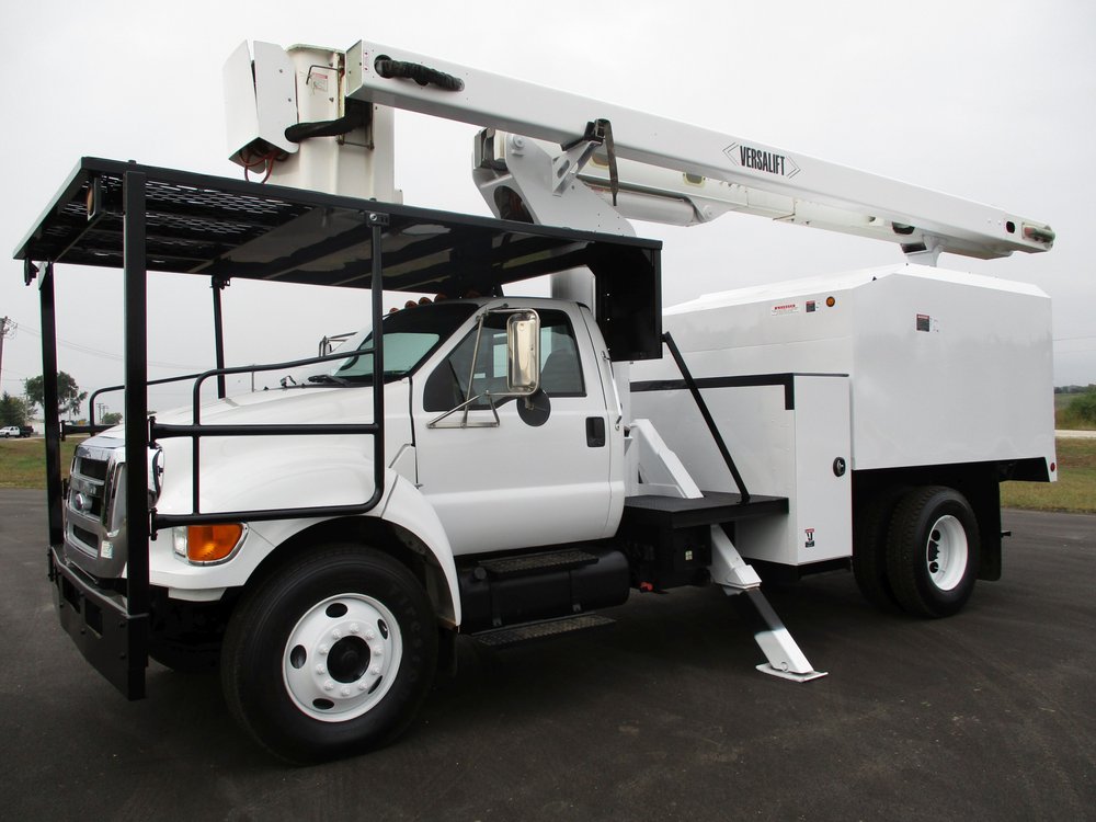 LEMON GROVE TRUCKS Updated September 2024 8595 Pyott Rd, Lake in