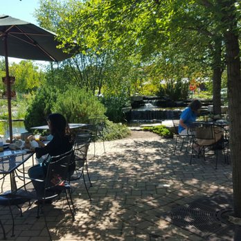Potbelly - Nicely shaded - Sandwiches Near Me - Northbrook, Illinois