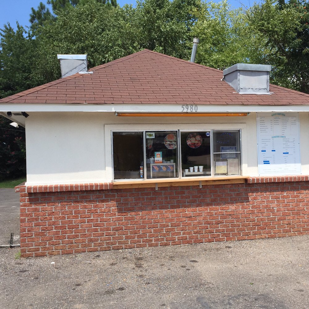 Quintessential Sweets - Here is the view of the stand. - Desserts Near Me - Bartlett, Tennessee Quintessential Sweets - Here is the view of the stand. - Desserts Near Me - Bartlett, Tennessee