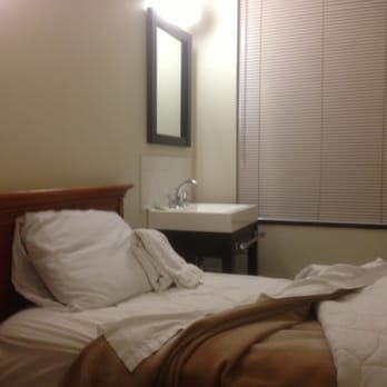 Americana Inn - sink in the room :) - Hotels Near Me - New York, New York Americana Inn - sink in the room :) - Hotels Near Me - New York, New York