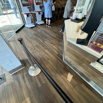 85°C Bakery Cafe-Irvine - Coffee & Tea Near Me - Irvine, California
