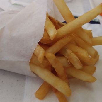 Cheeseburger Factory - There fries were really good - Burgers Near Me - Honolulu, Hawaii