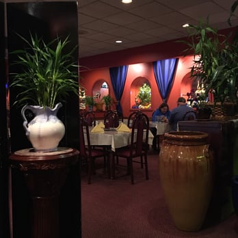Manola's Thai Cuisine - Restaurant interior - Thai Near Me - Eugene, Oregon Manola's Thai Cuisine - Restaurant interior - Thai Near Me - Eugene, Oregon