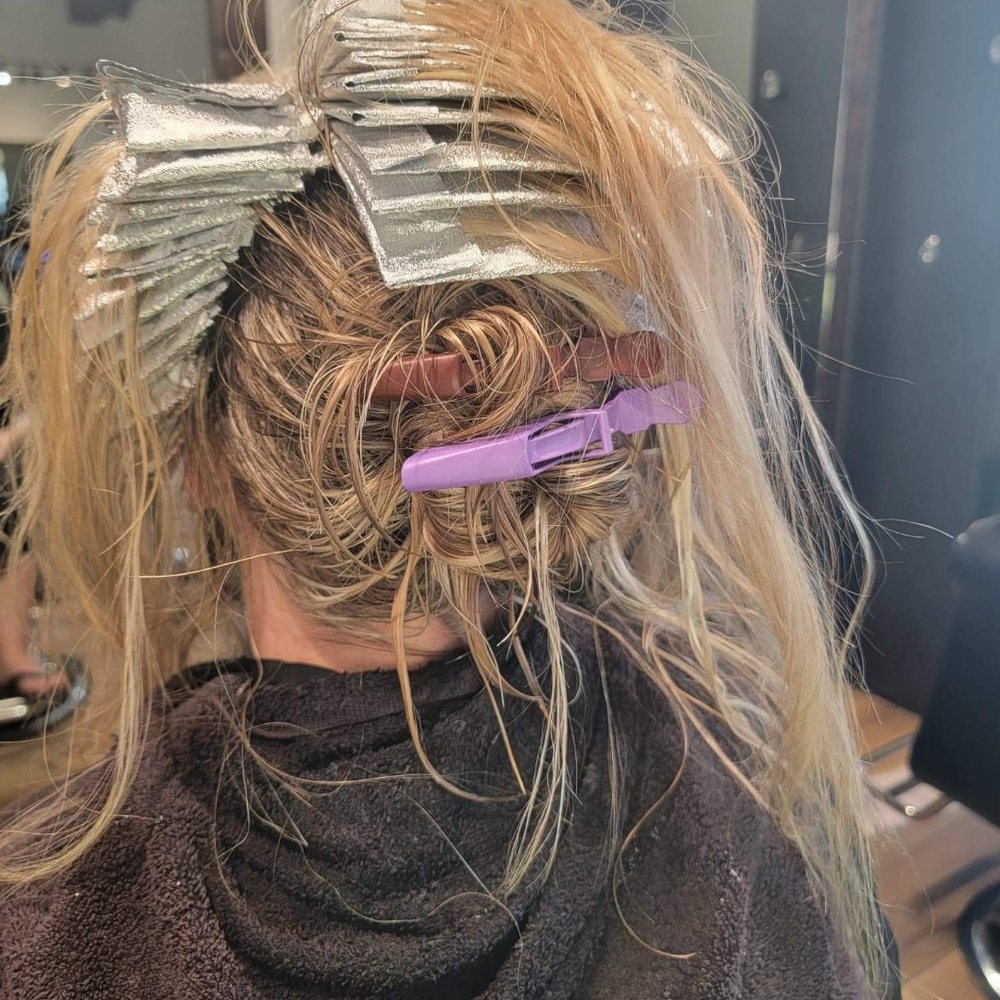 Olivialane Salon - Look at that brown hair she promised was just wet blonde - Hair Salons Near Me - Lynn Haven, Florida